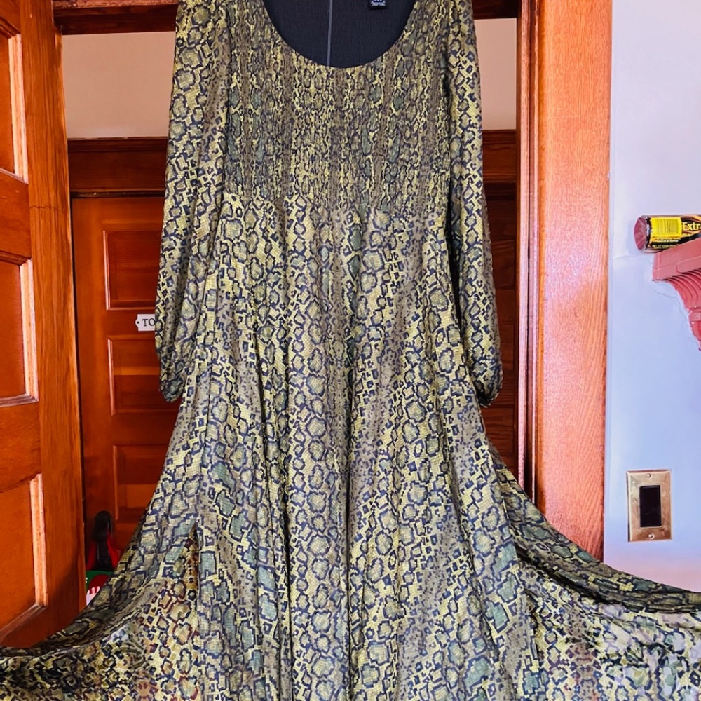 French Connection Midi Dress Lacey Size 12 Snakeskin Print NWOT